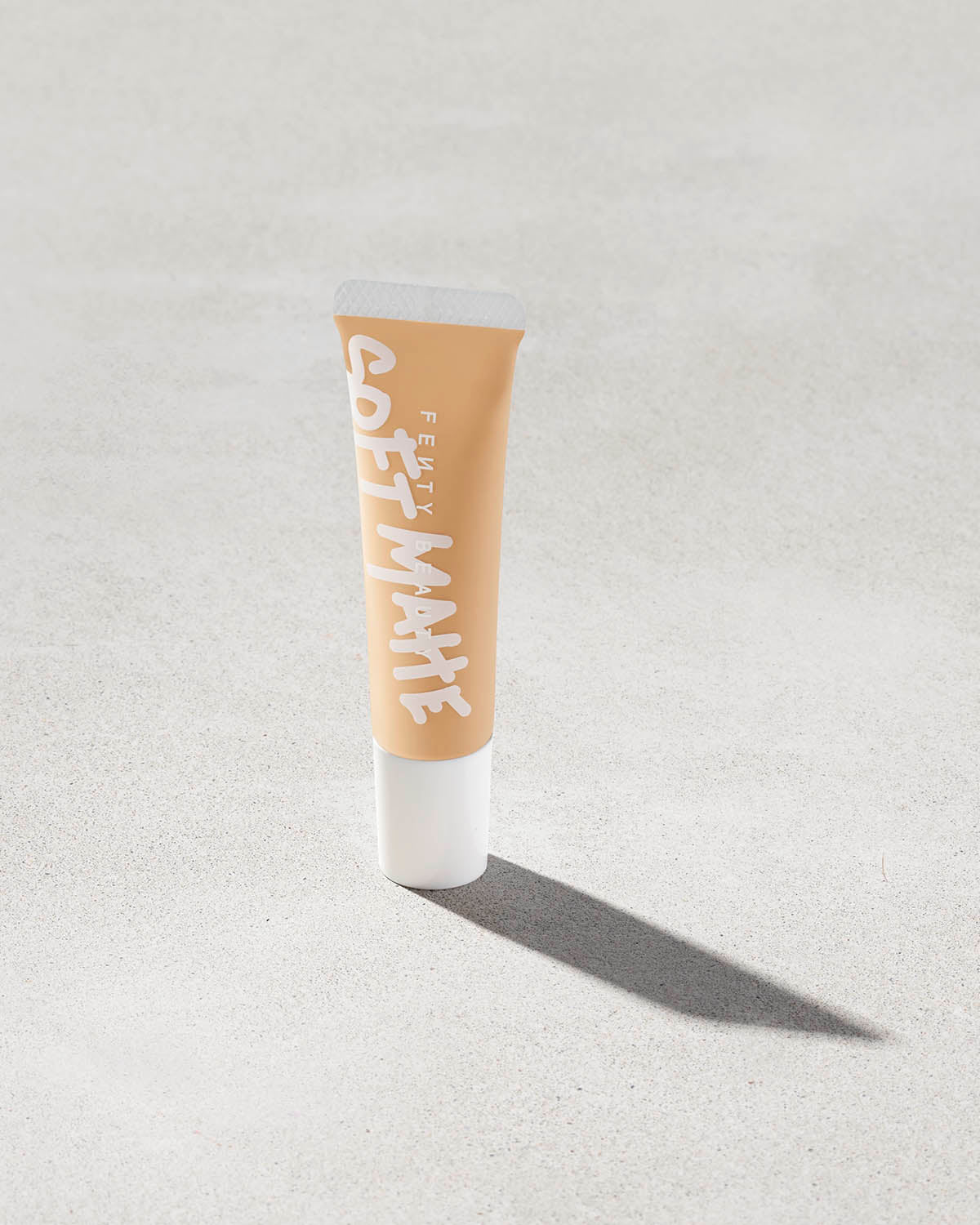 Pro Filt'r Soft Matte Longwear Foundation — #220