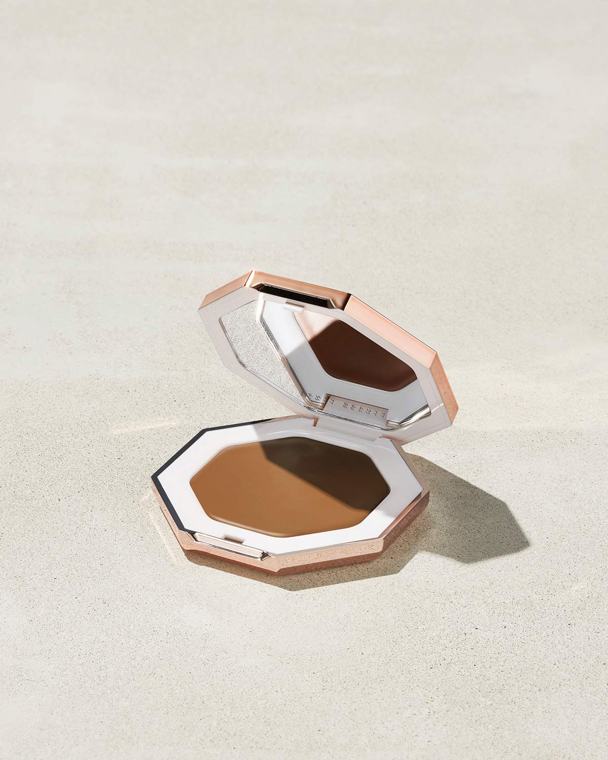 Cheeks Out Freestyle Cream Bronzer — Teddy